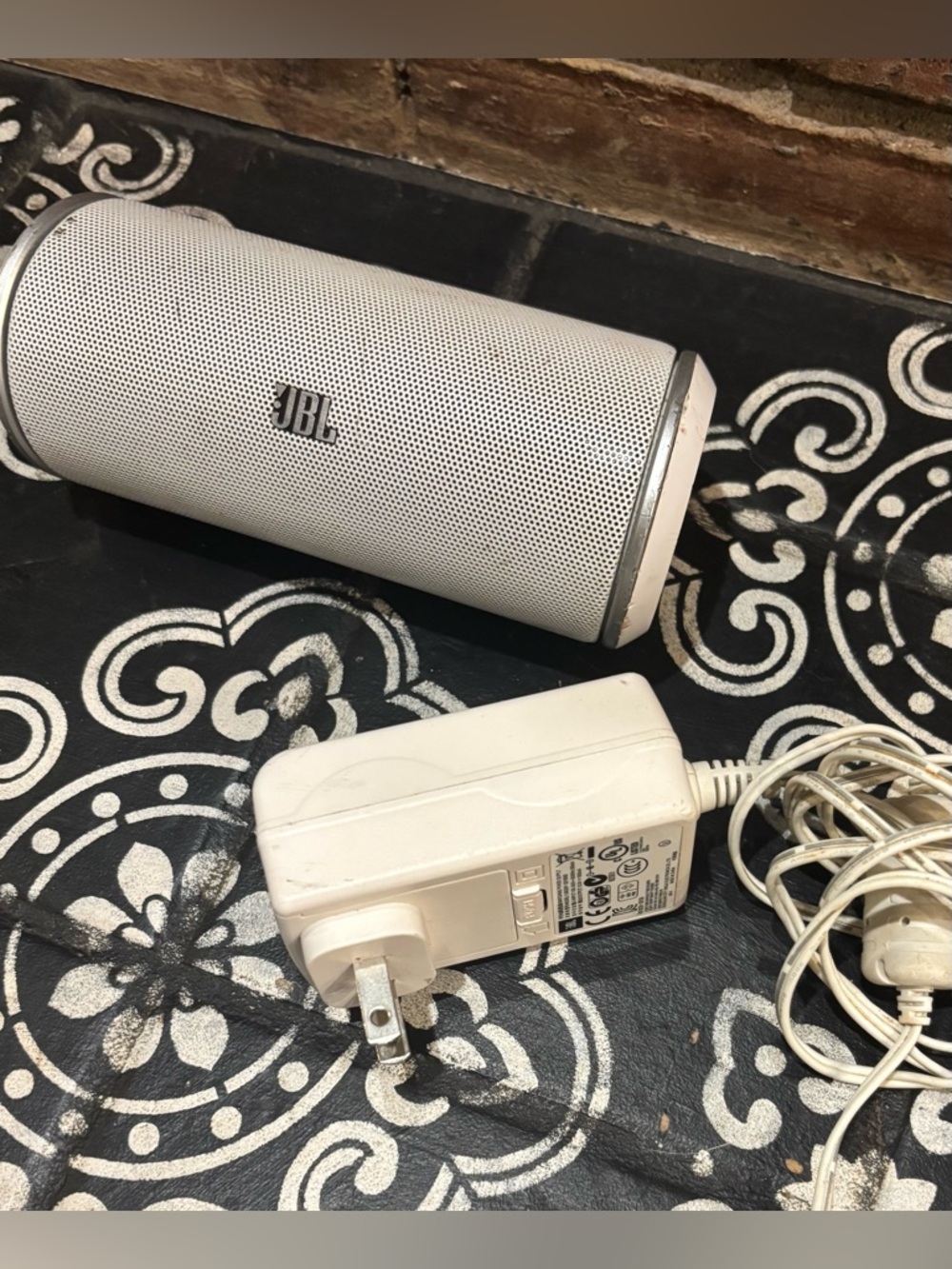 JBL White Portable Bluetooth Speaker with Matching Adapter